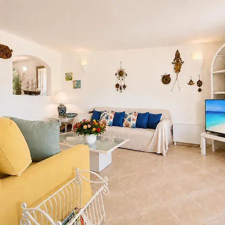 Villa Garden Baja Sardinia